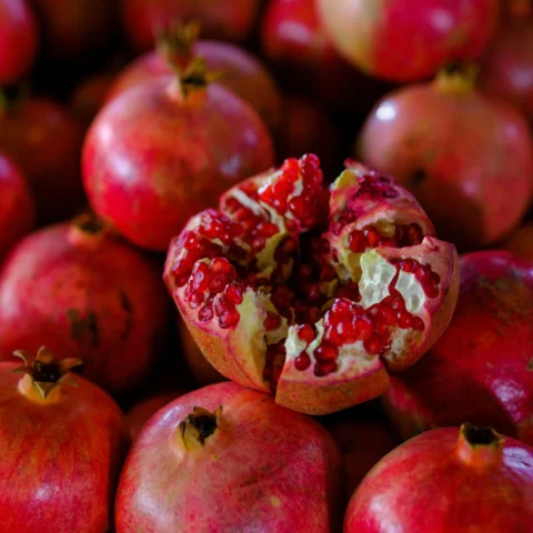 Bhagwa Pomegranates