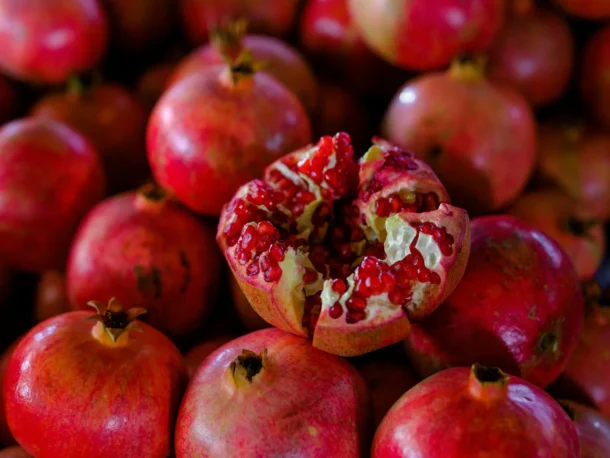 Bhagwa Pomegranates